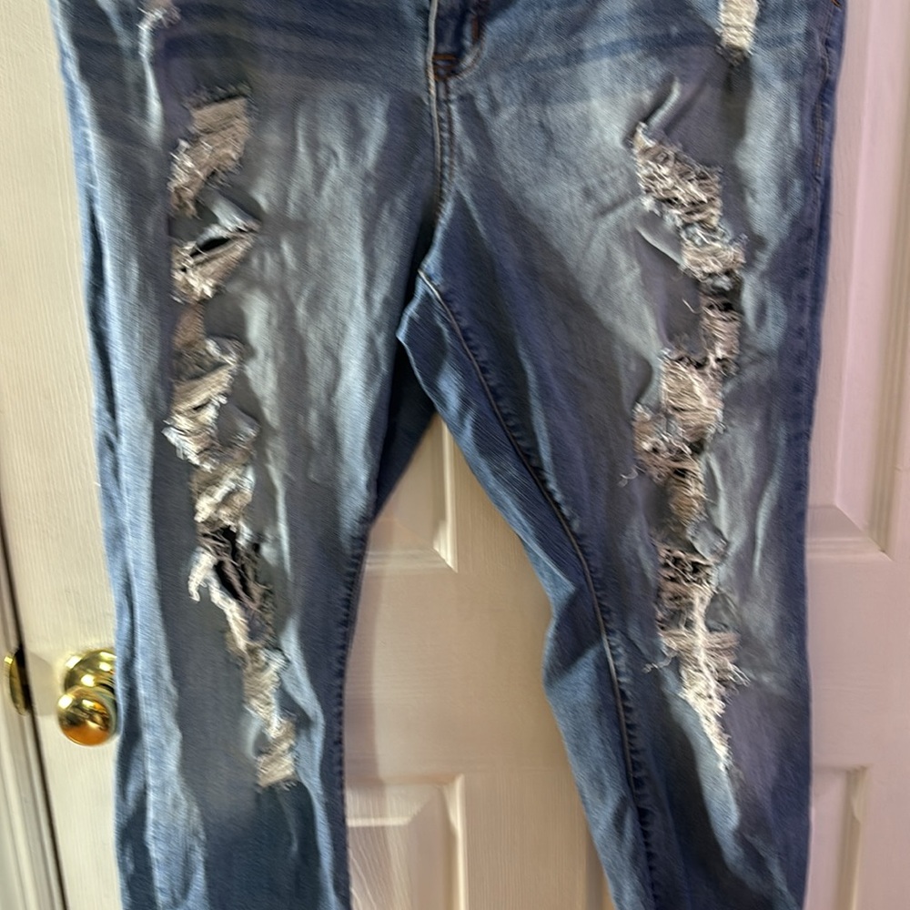 Torrid Distressed Jeans - Picture 2 of 6